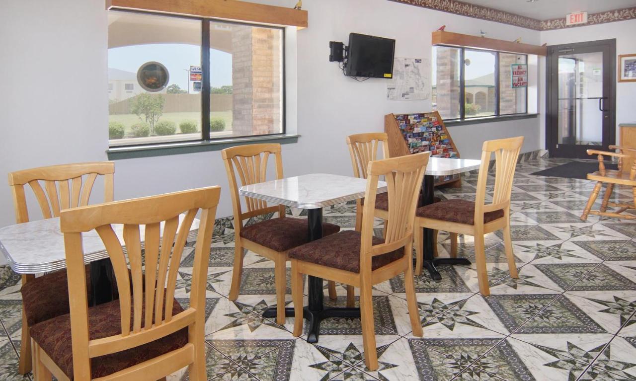 Quality One Motel Weatherford Exterior foto